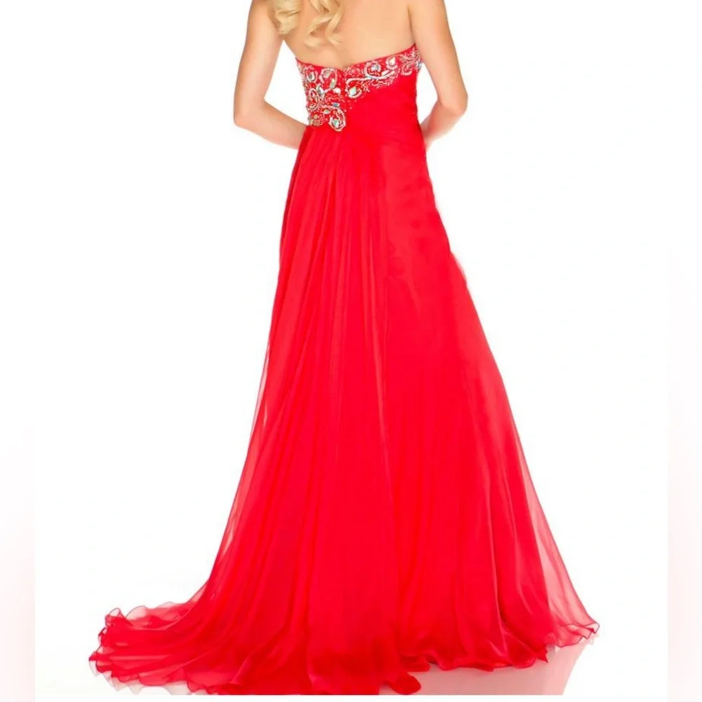 GUC - Flash by Mac Duggal Beaded Formal Gown in Sz 4 - Picture 2 of 15